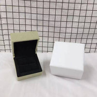 [LUXE] VA CLOVER BOX GIFT BAG